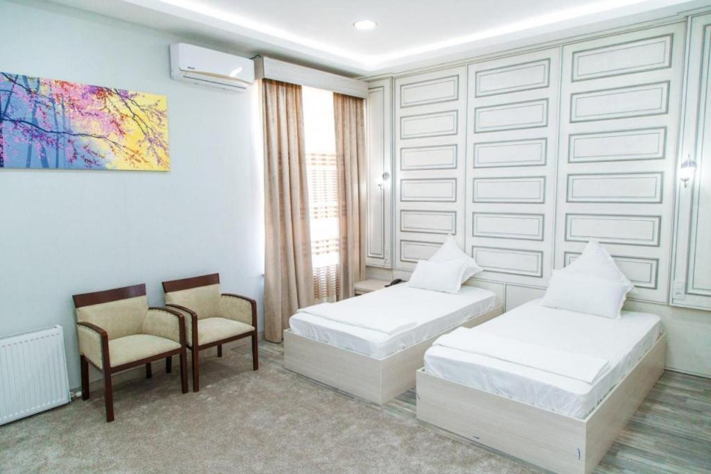 Shedevr Plaza Hotel Namangan Eksteriør billede