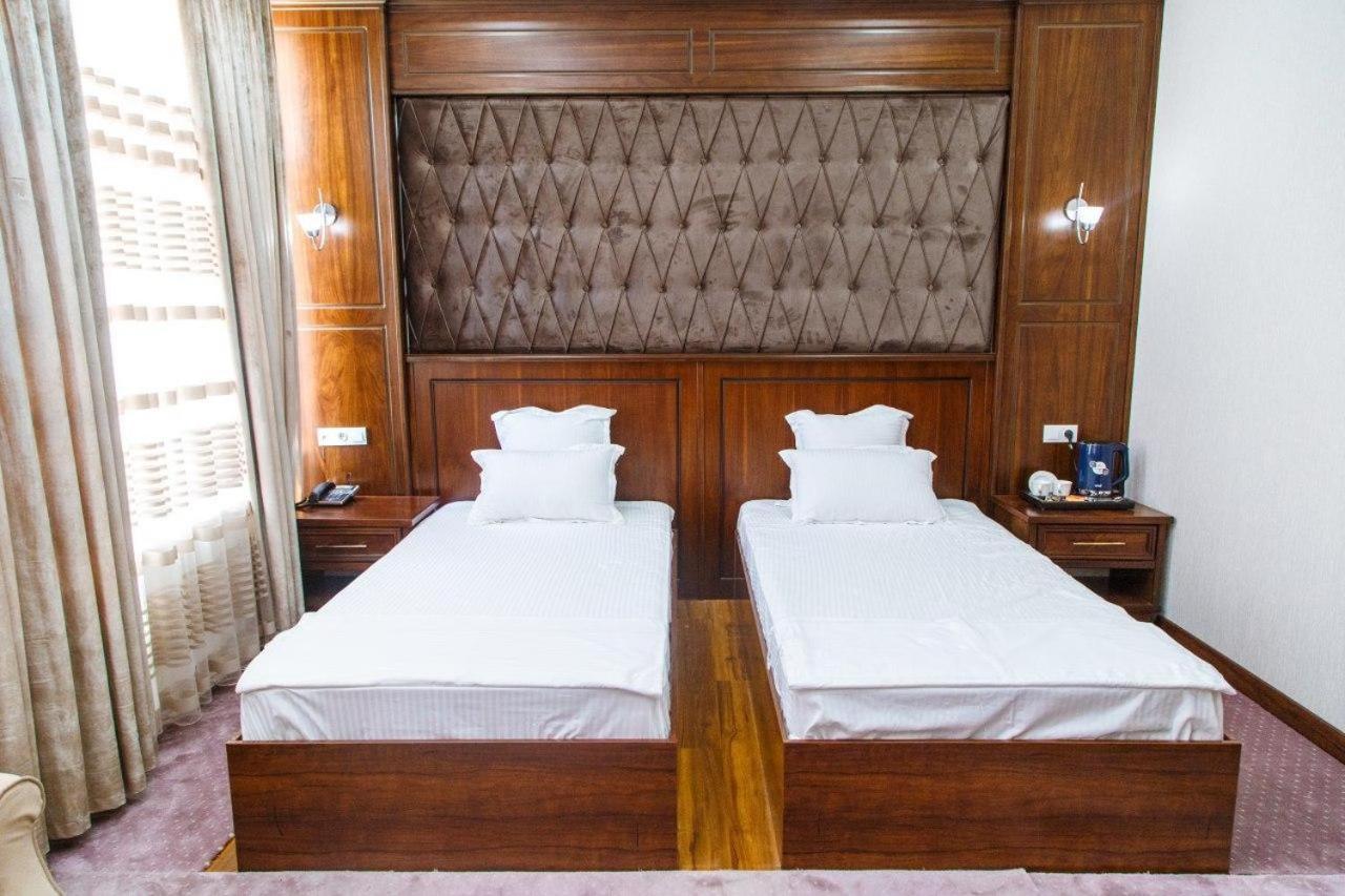 Shedevr Plaza Hotel Namangan Eksteriør billede