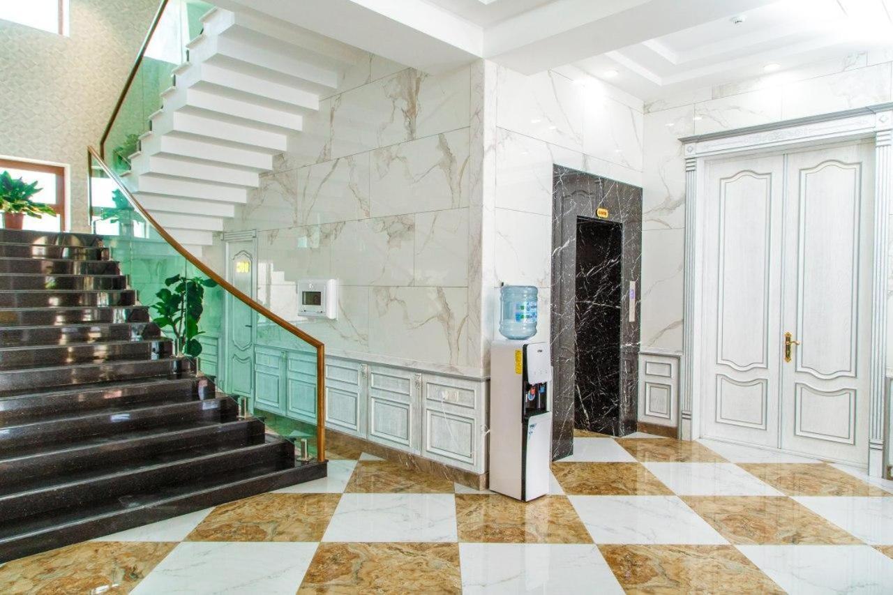 Shedevr Plaza Hotel Namangan Eksteriør billede